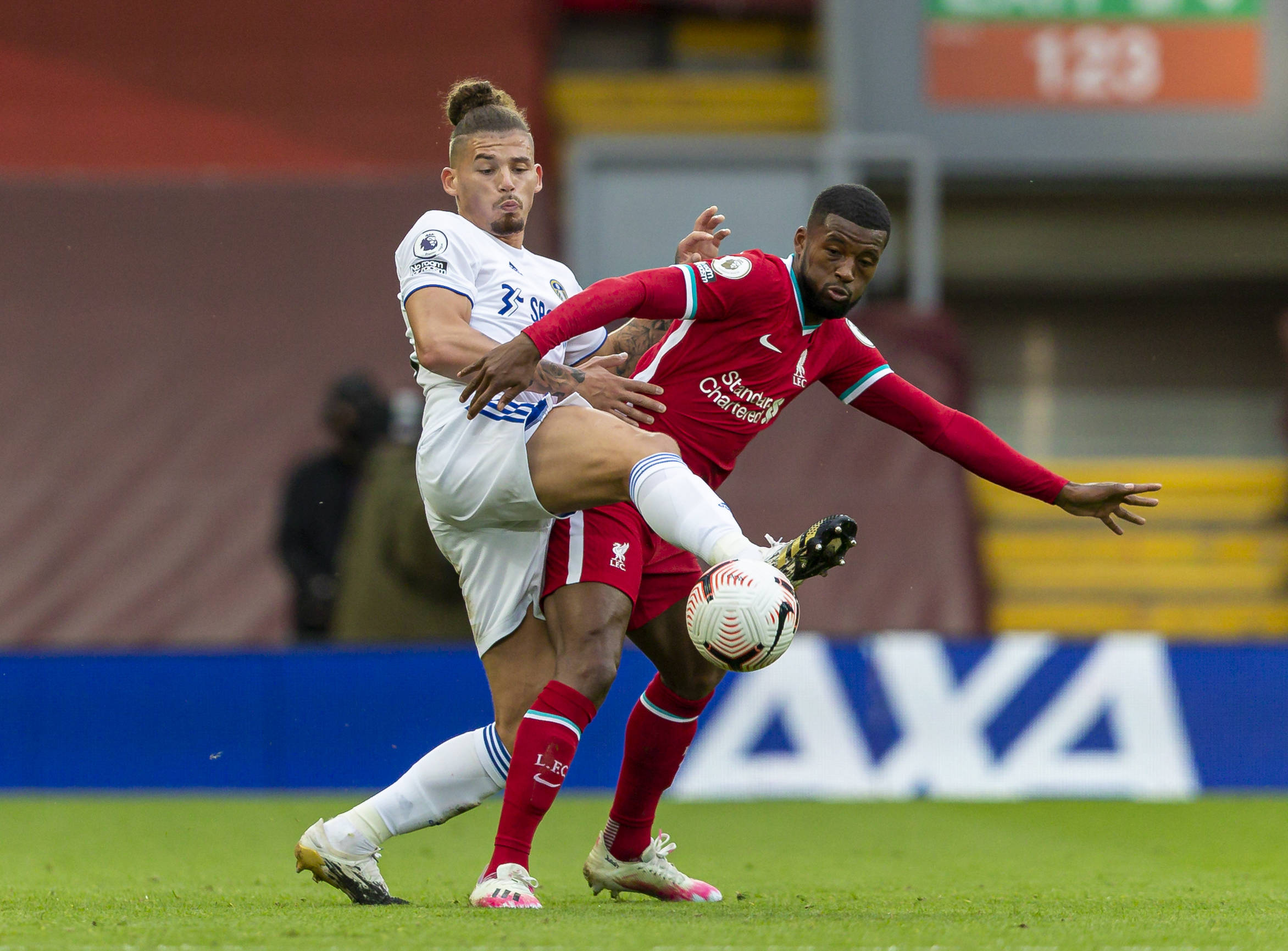 以其敏捷的 以其敏捷的